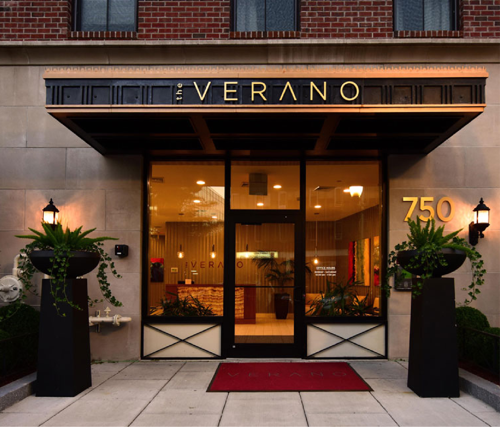 verano-feature-exterior-Exterior@2x