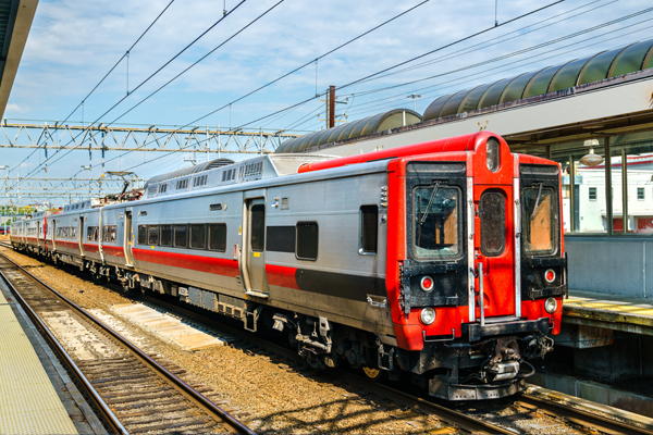 scribe-train-1-600×400