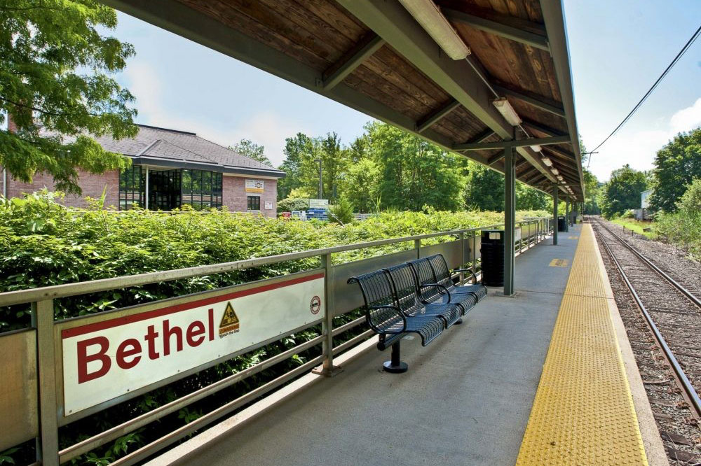Platform at the Bethel train station in Bethel, CT